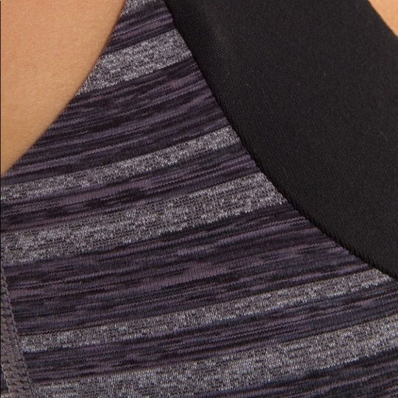 Lululemon Scoop  Neck Tank Top Size 6 US Black Stripes Galore Built-in Shelf Bra - Picture 8 of 8